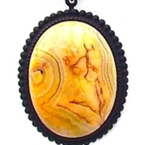 GASOLINE GLAMOUR CRAZY LACE NECKLACE